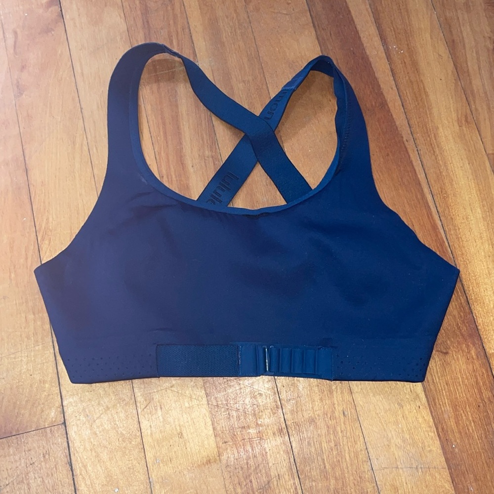 Lululemon small Adapt the Strap Bra